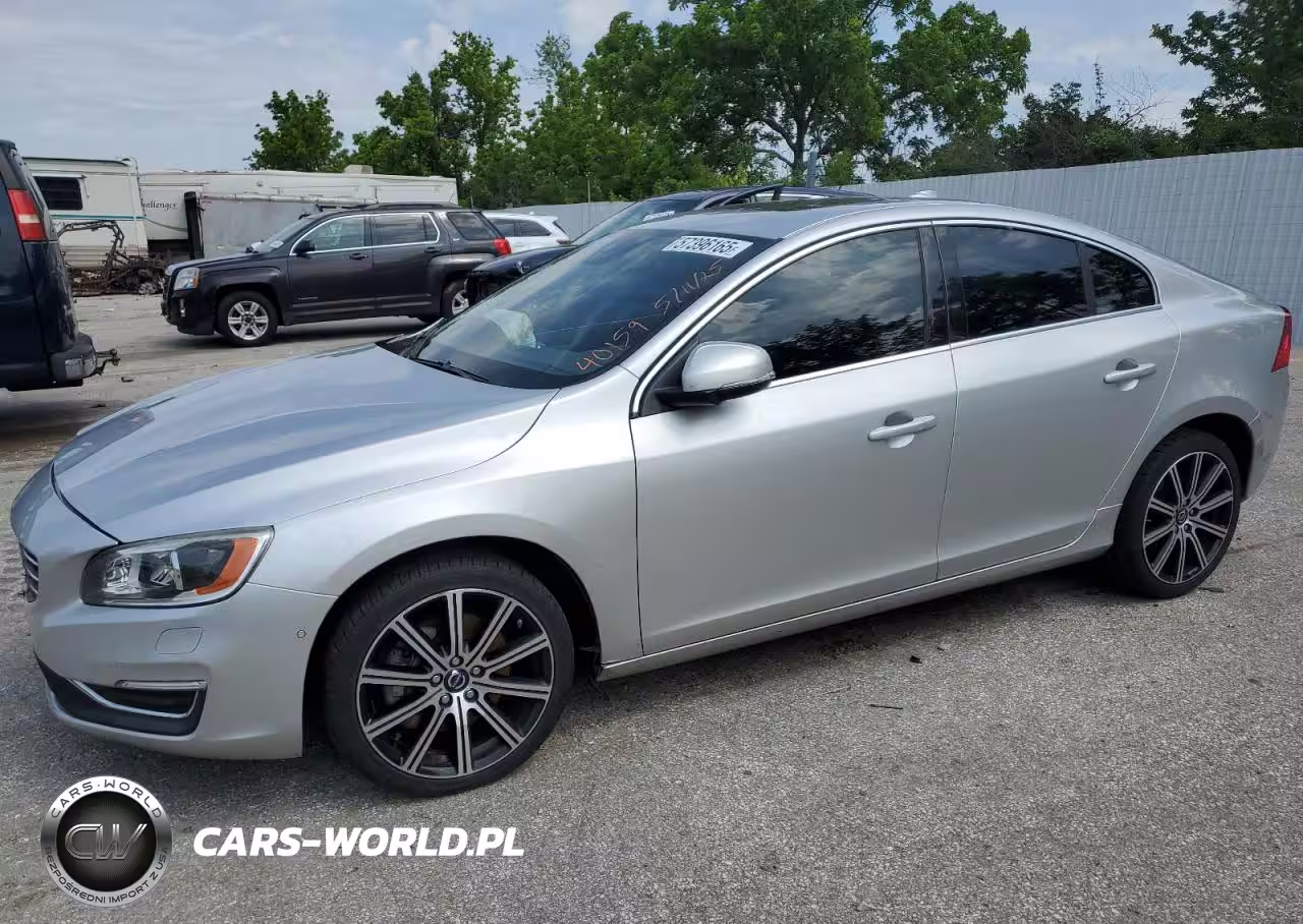 Główne zdjęcie 2015 Volvo S60 Platinum