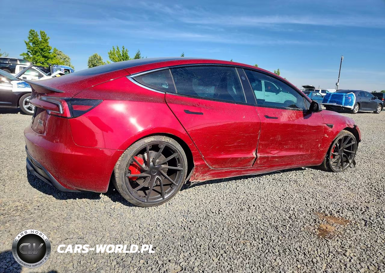 2024 Tesla Model 3 VIN:5YJ3E1ET6RF896004 - 3