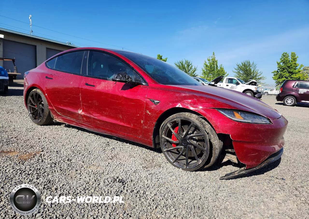 2024 Tesla Model 3 VIN:5YJ3E1ET6RF896004 - 4