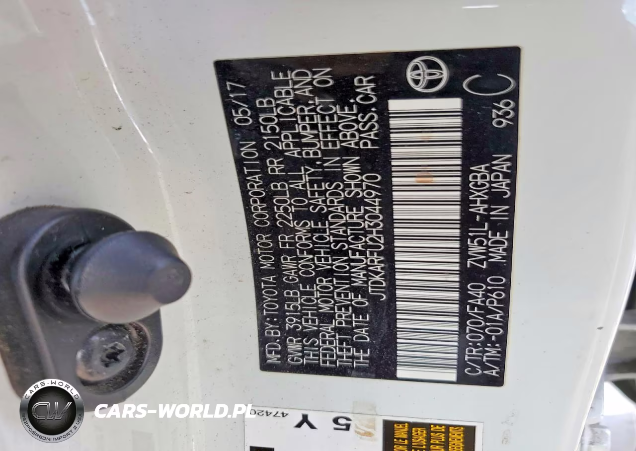 2017 Toyota Prius Three VIN:JTDKARFU2H3044970 - 12