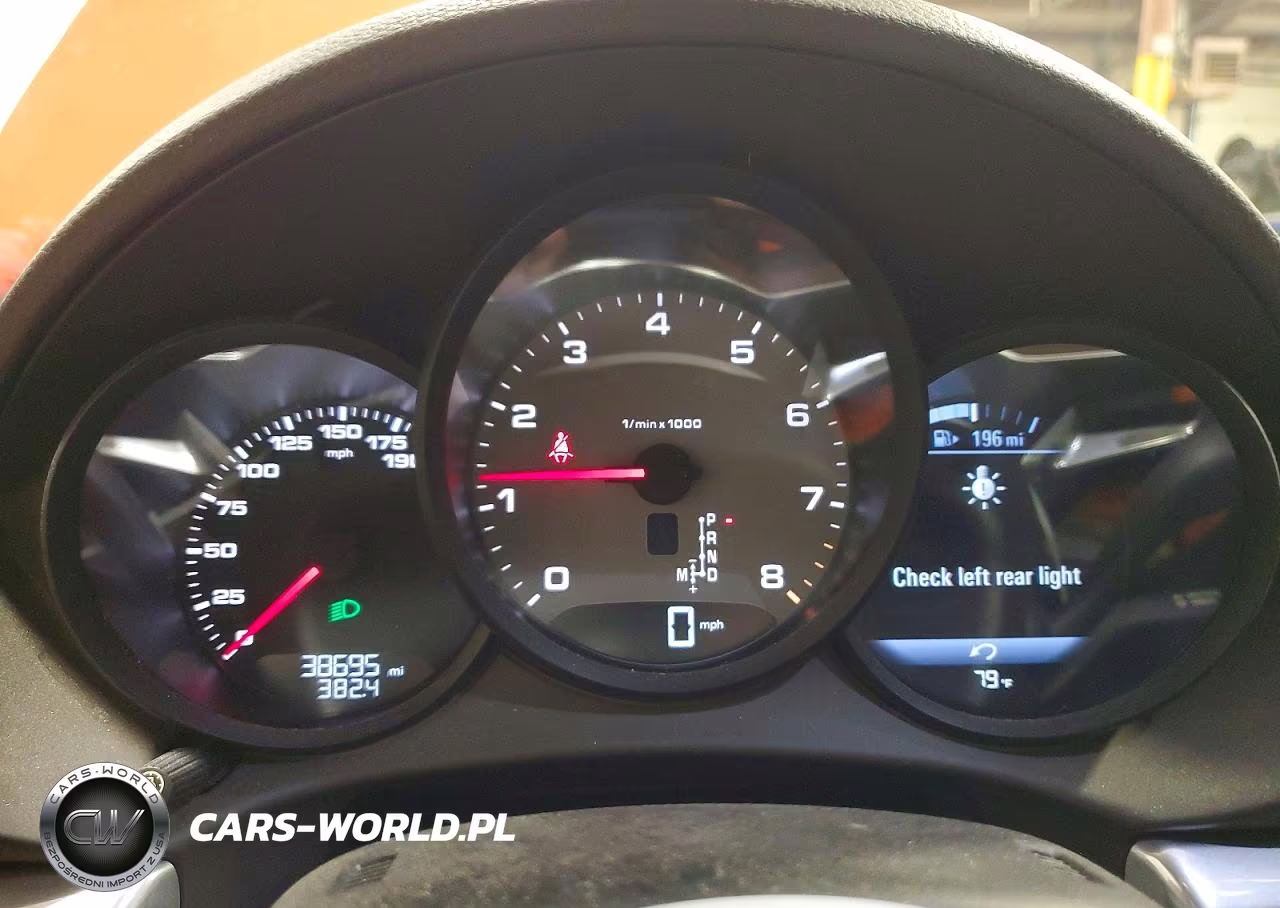 2017 Porsche Boxster S VIN:WP0CB2A87HS241481 - 9