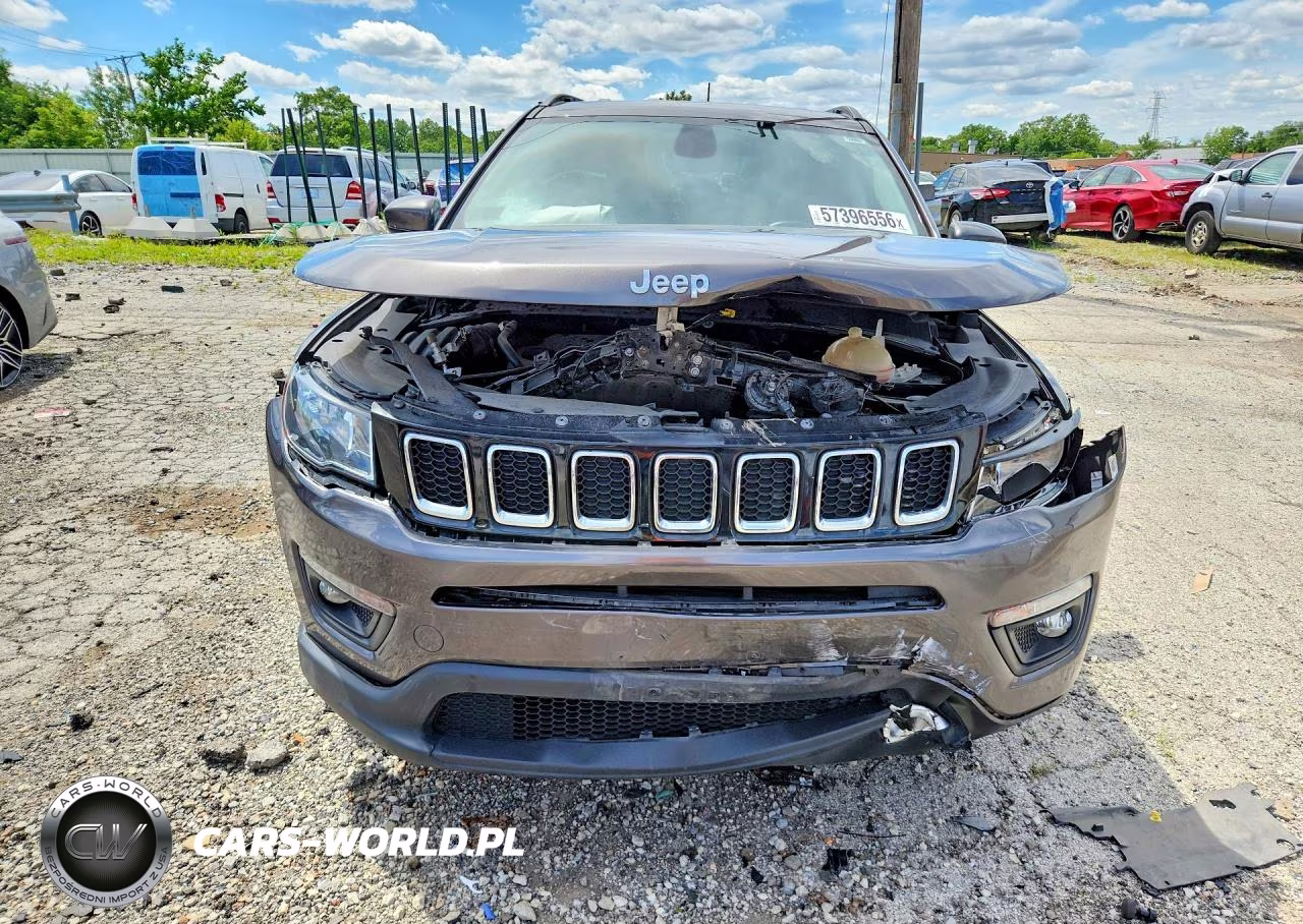2019 Jeep Compass Latitude VIN:3C4NJCBB9KT616109 - 5