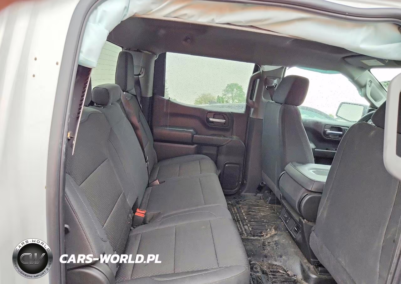 2025 Chevrolet Silverado K1500 VIN:3GCUKAEDXSG208947 - 10