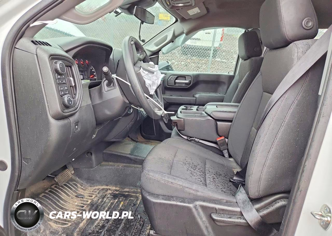 2025 Chevrolet Silverado K1500 VIN:3GCUKAEDXSG208947 - 7