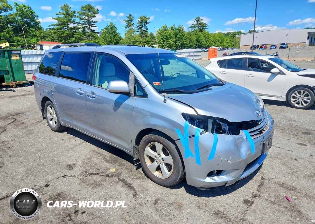 2013 Toyota Sienna Le VIN:5TDKK3DCXDS372831 - 4