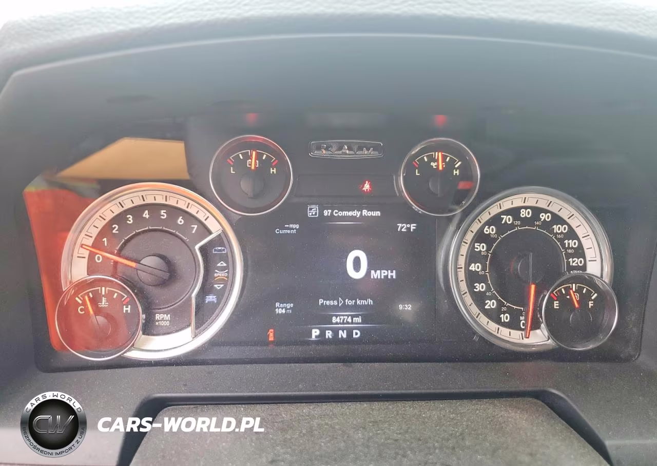 2017 Ram 1500 Laramie VIN:1C6RR7NT1HS702814 - 9