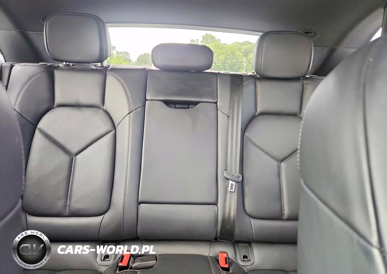 2020 Porsche Macan S VIN:WP1AB2A57LLB32517 - 10