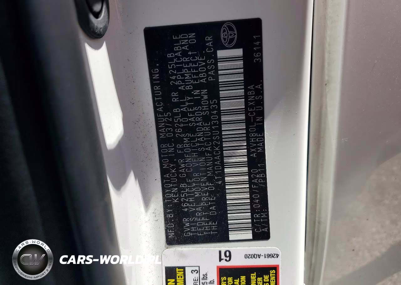 2025 Toyota Camry Le VIN:4T1DAACK2SU130435 - 13