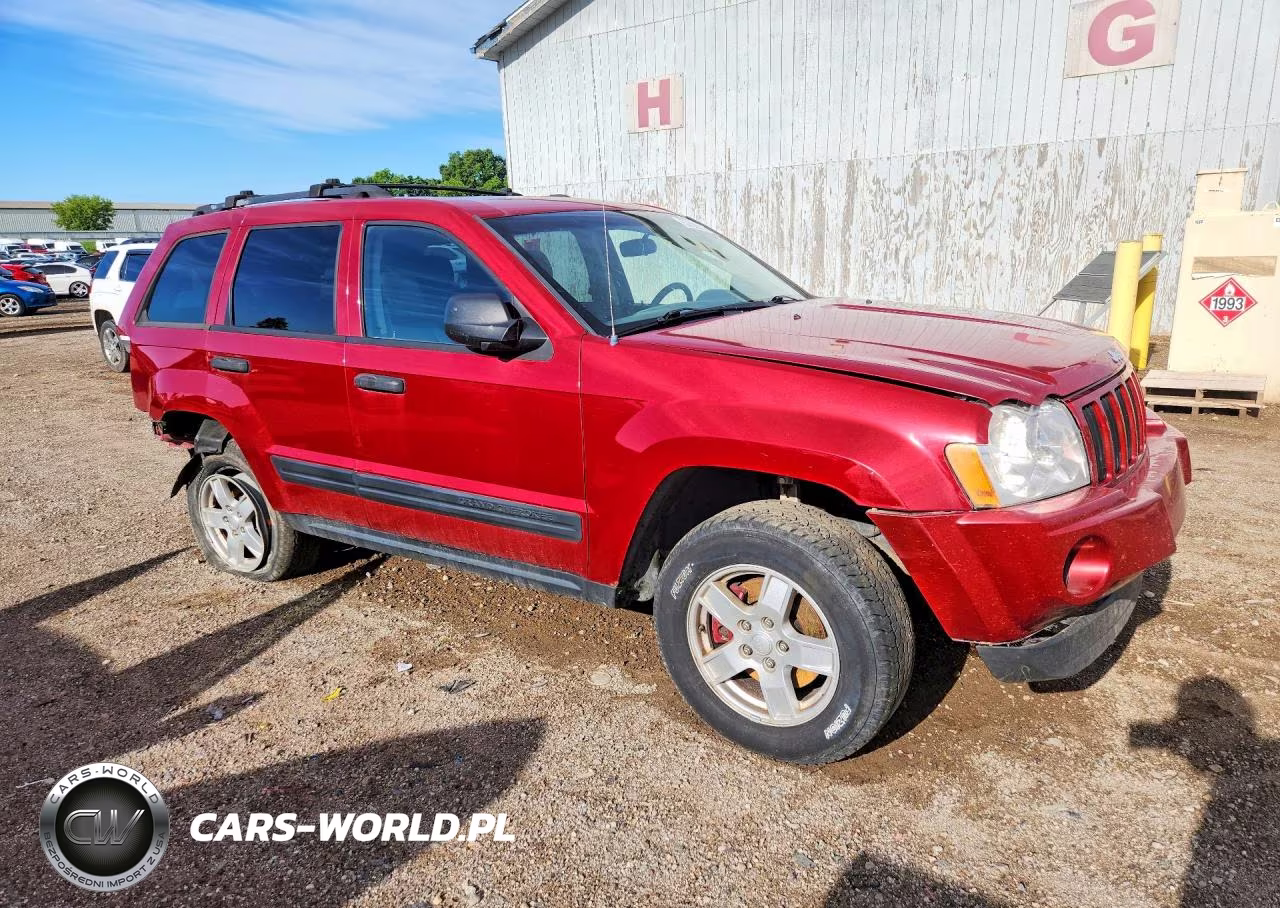 2005 Jeep Grand Cherokee Laredo VIN:1J4GR48K95C715361 - 4