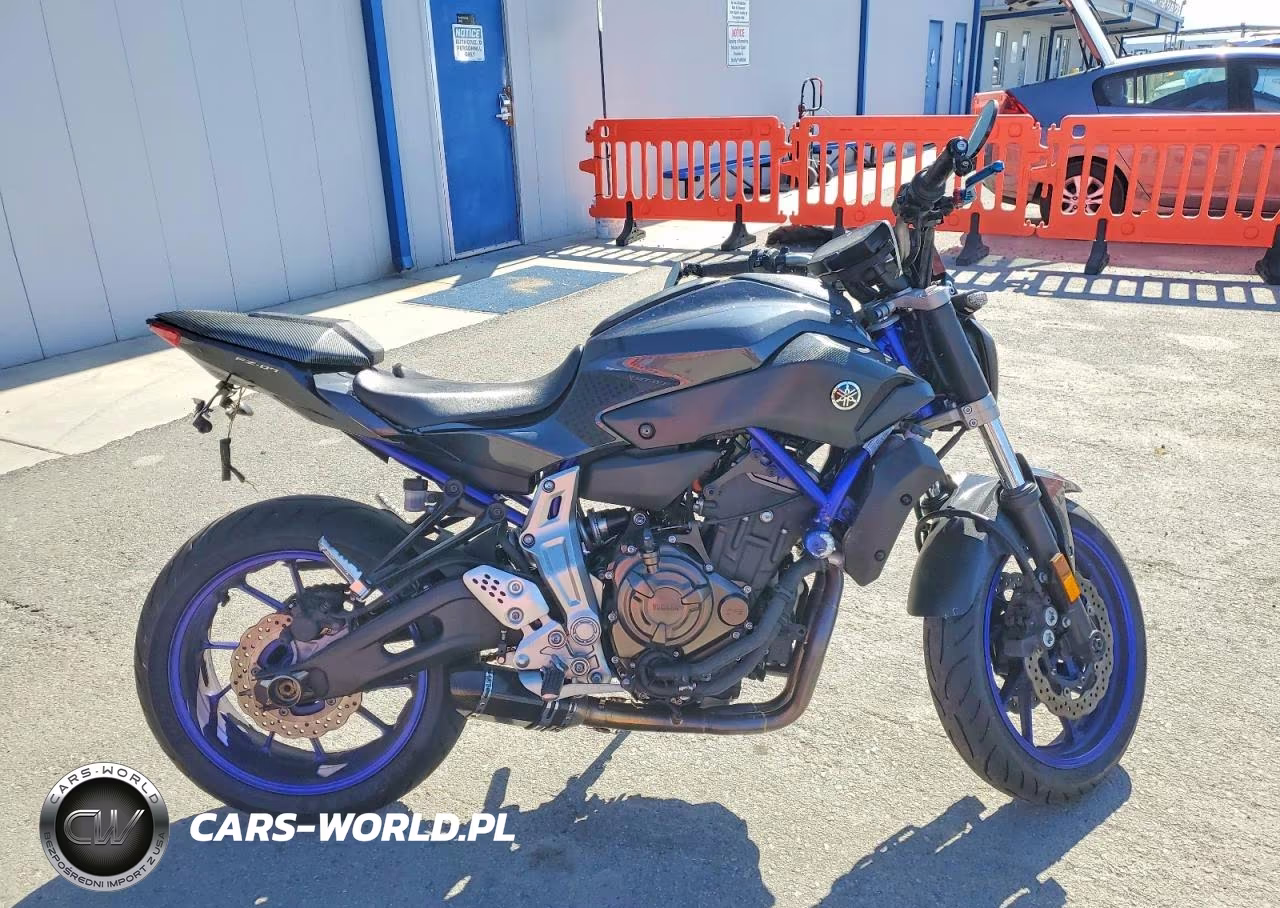 2015 Yamaha Fz07 C – zdjęcie 1 z 9