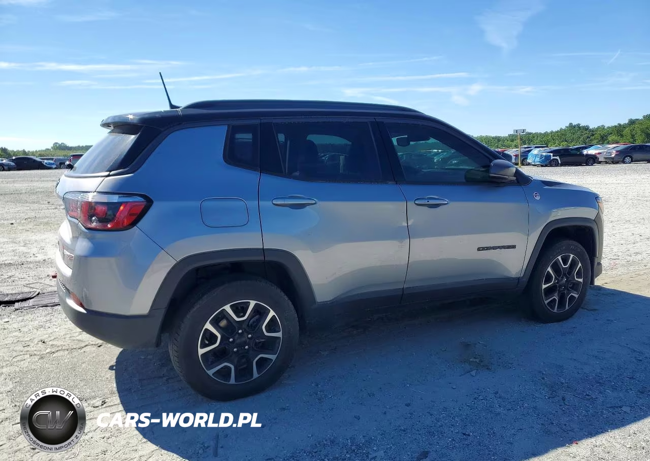 2020 Jeep Compass Trailhawk VIN:3C4NJDDB1LT170705 - 3