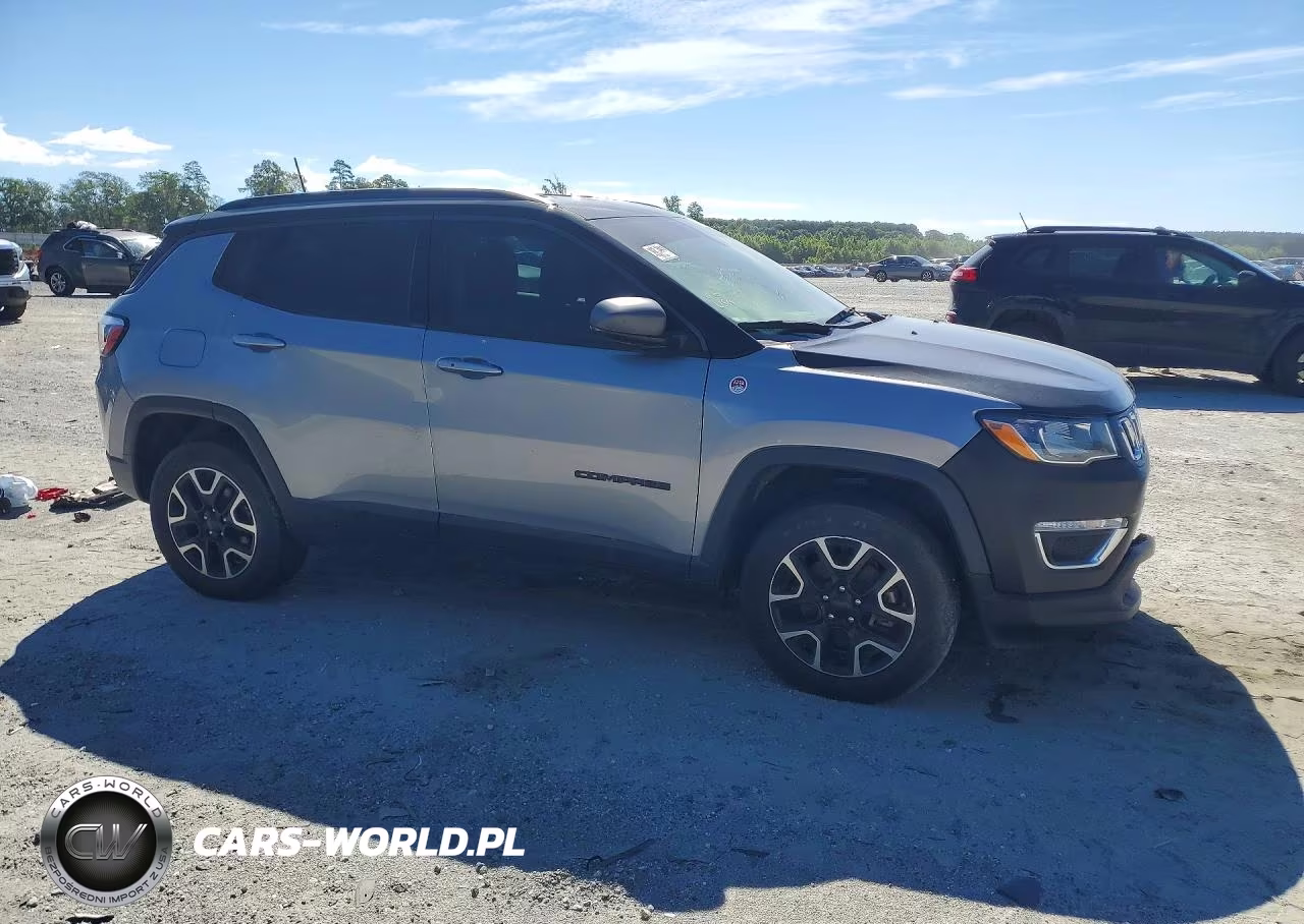 2020 Jeep Compass Trailhawk VIN:3C4NJDDB1LT170705 - 4