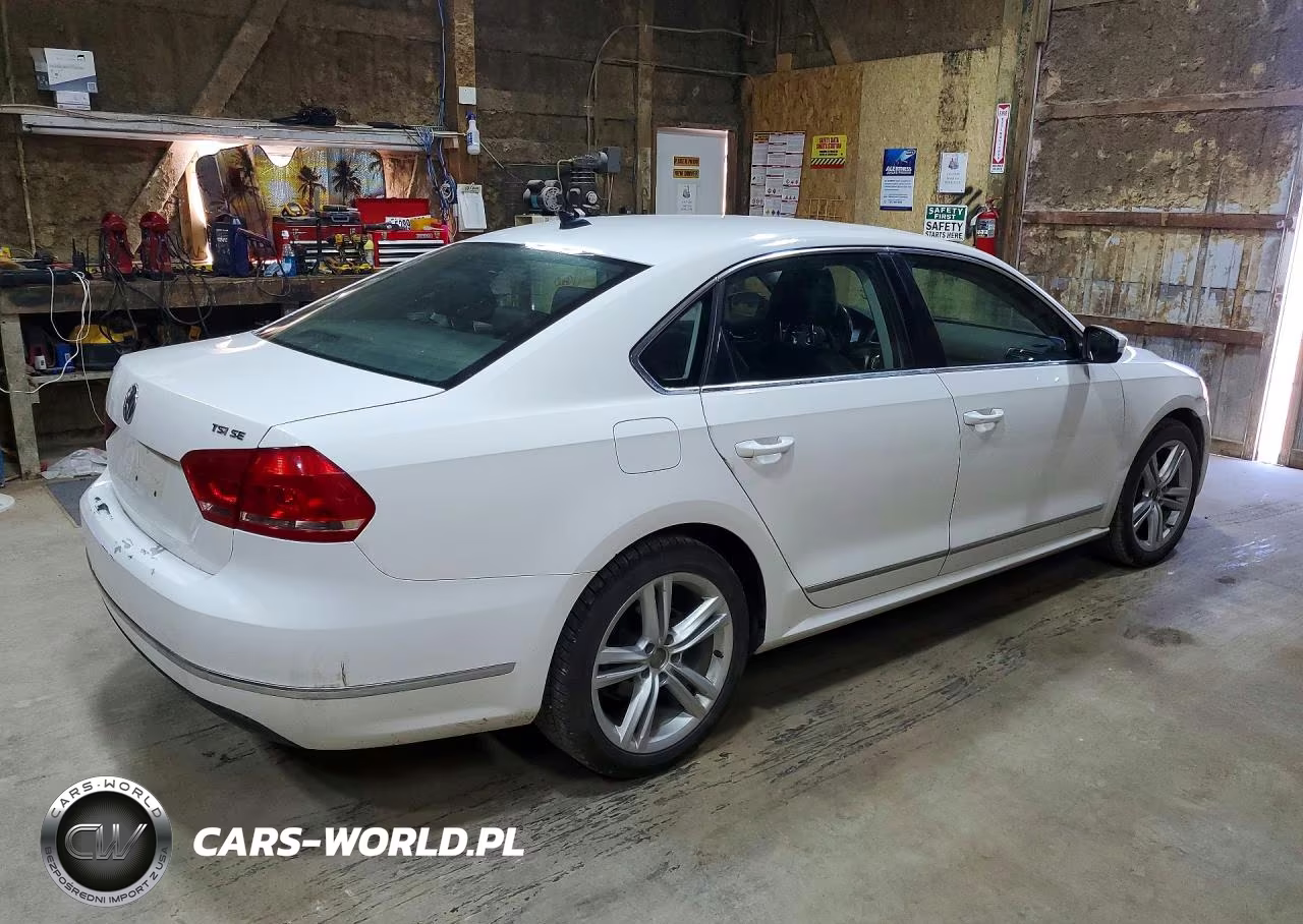 2015 Volkswagen Passat Se VIN:1VWBS7A35FC042124 - 3