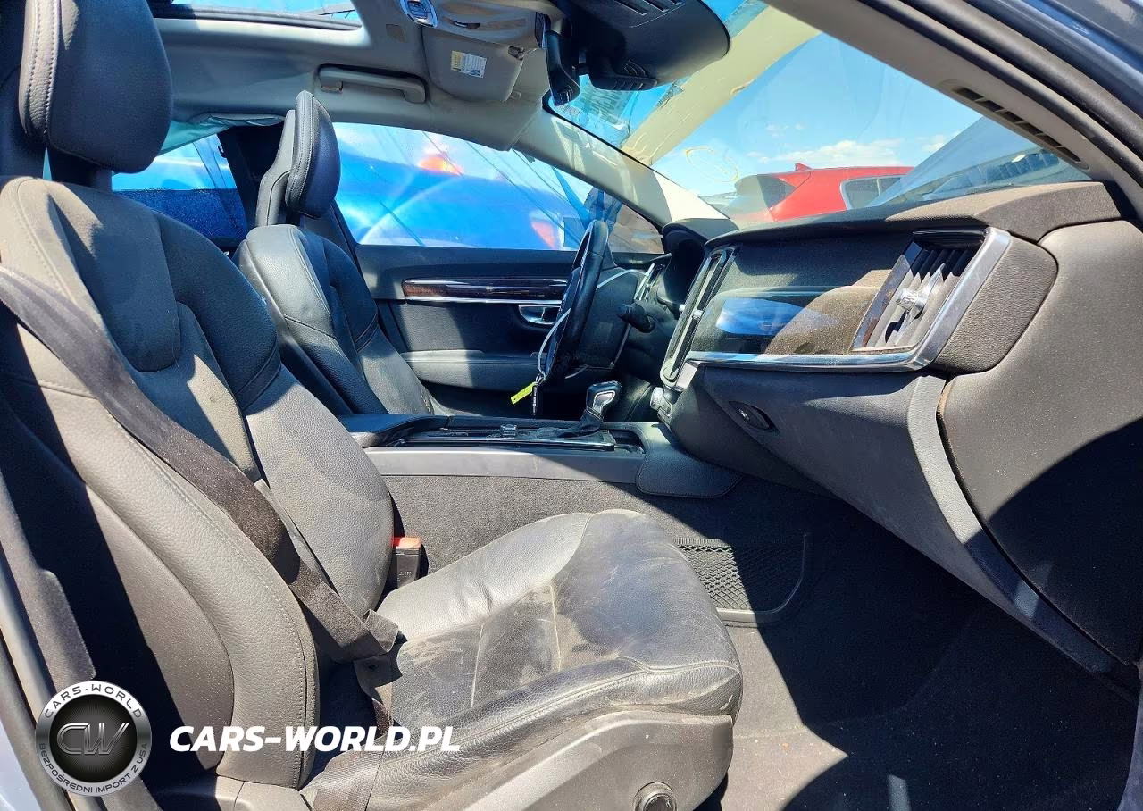 2018 Volvo S90 T5 Momentum VIN:LVY982AK9JP036539 - 7