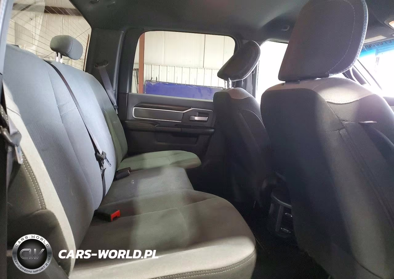 2022 Ram 2500 Big Horn VIN:3C6UR5DJ8NG237806 - 10
