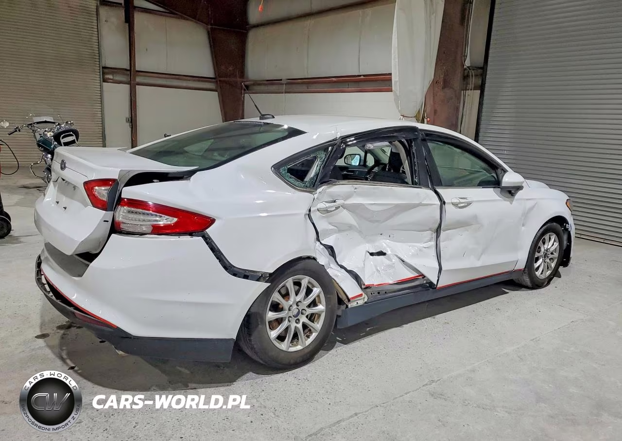 2015 Ford Fusion S VIN:3FA6P0G79FR134500 - 3