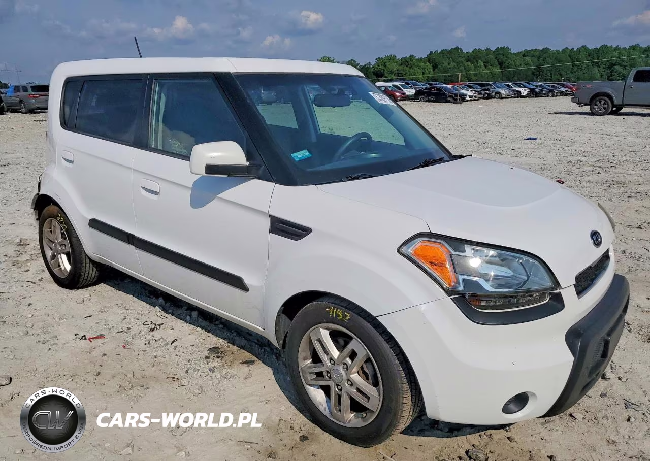 2010 Kia Soul + VIN:KNDJT2A28A7701675 - 4