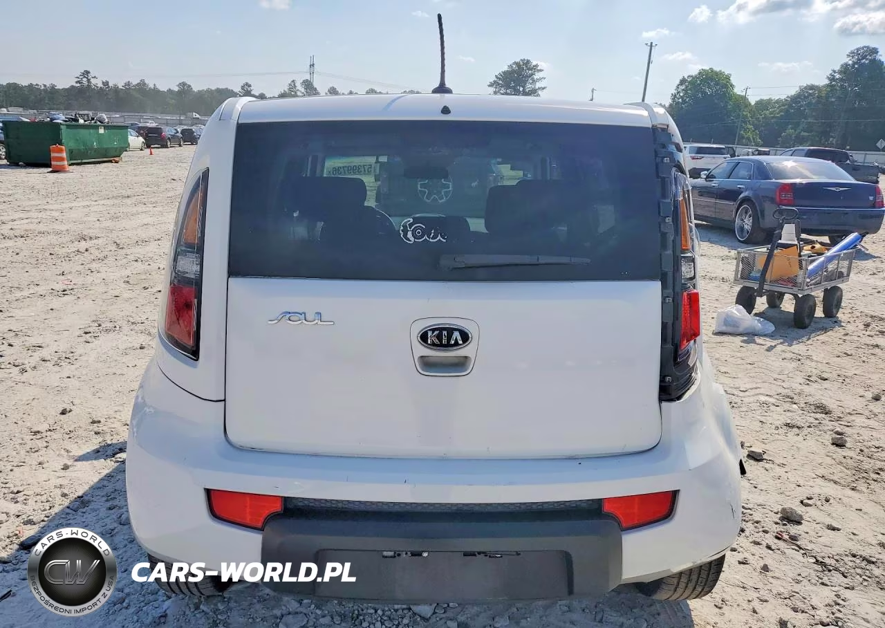 2010 Kia Soul + VIN:KNDJT2A28A7701675 - 6