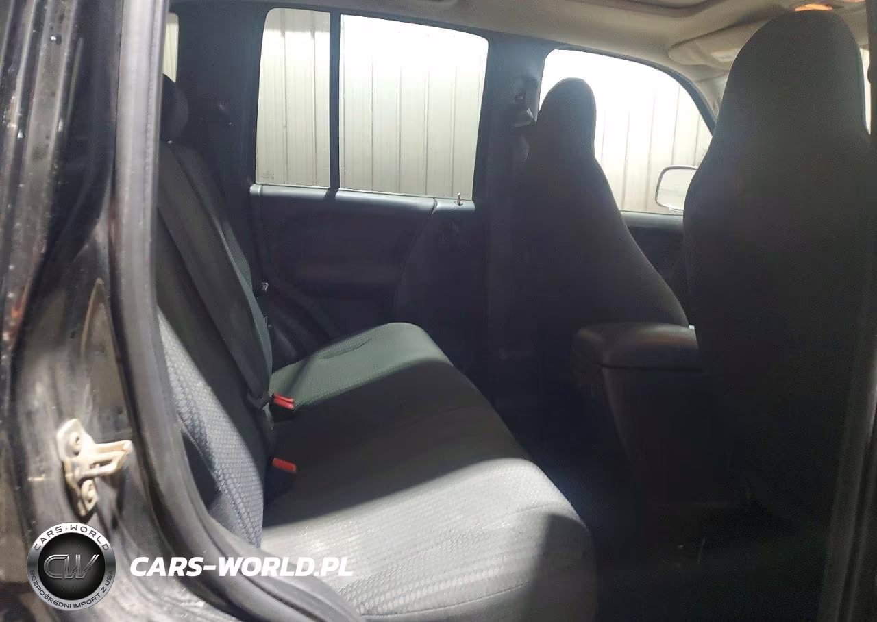 2004 Jeep Liberty Sport VIN:1J4GL48K14W312957 - 11