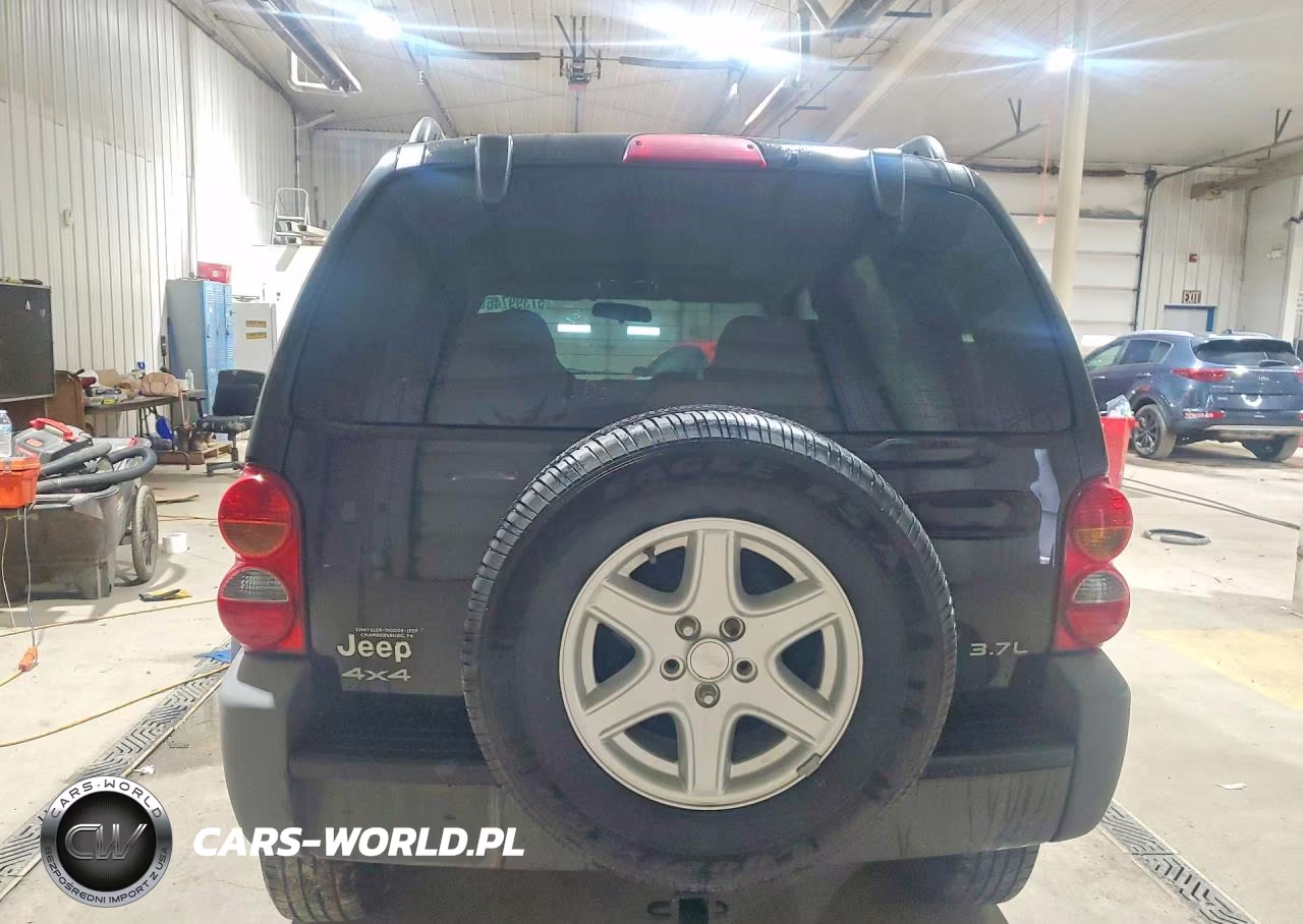 2004 Jeep Liberty Sport VIN:1J4GL48K14W312957 - 6