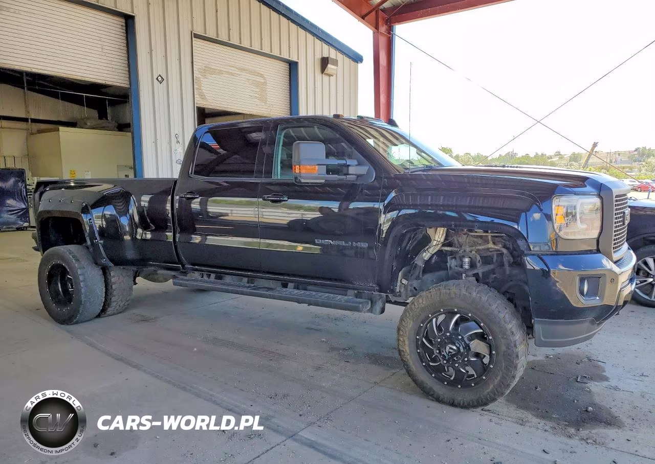 2016 GMC Sierra K3500 Denali VIN:1GT42YE84GF155134 - 4
