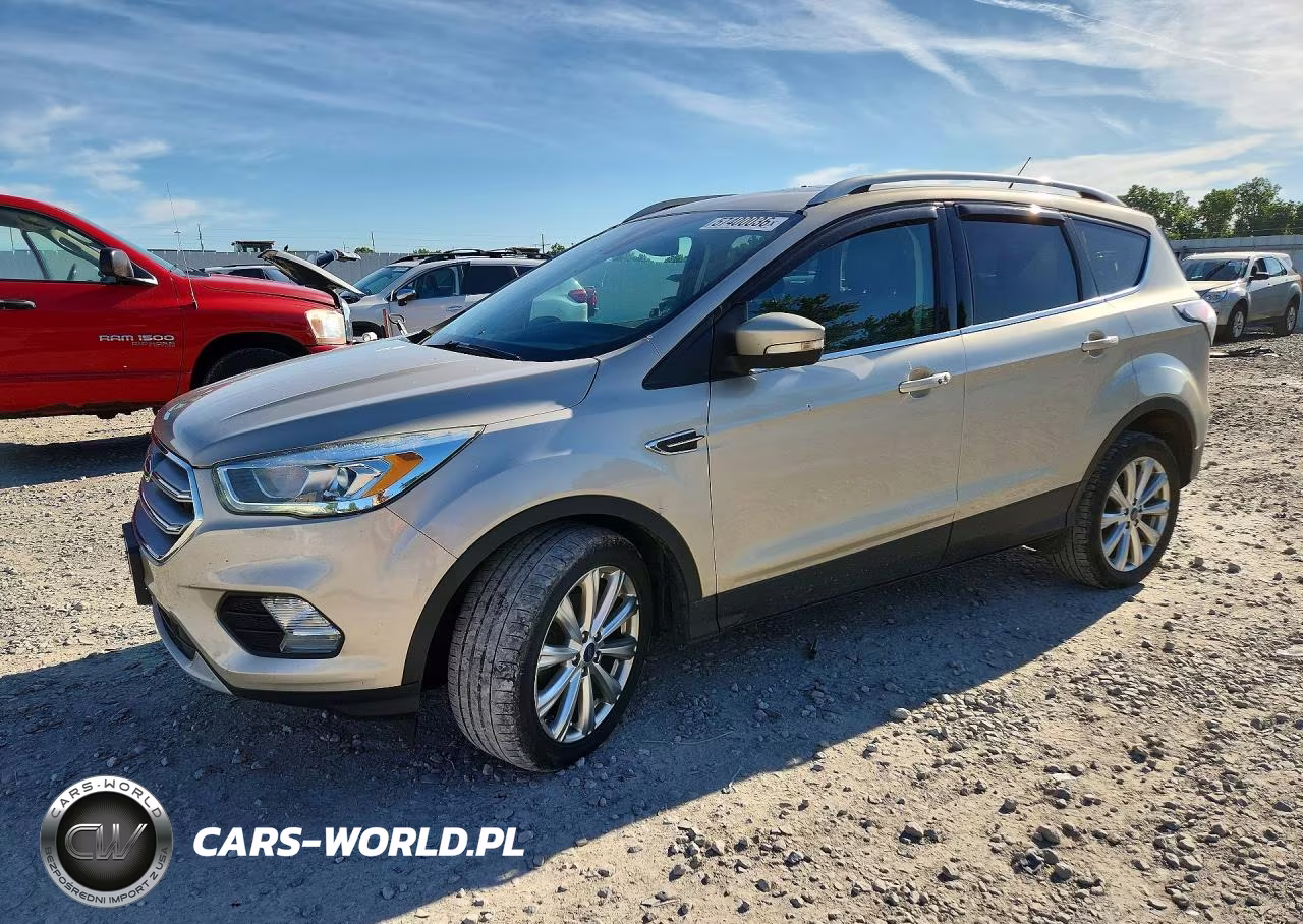 2017 Ford Escape Titanium – zdjęcie 1 z 12