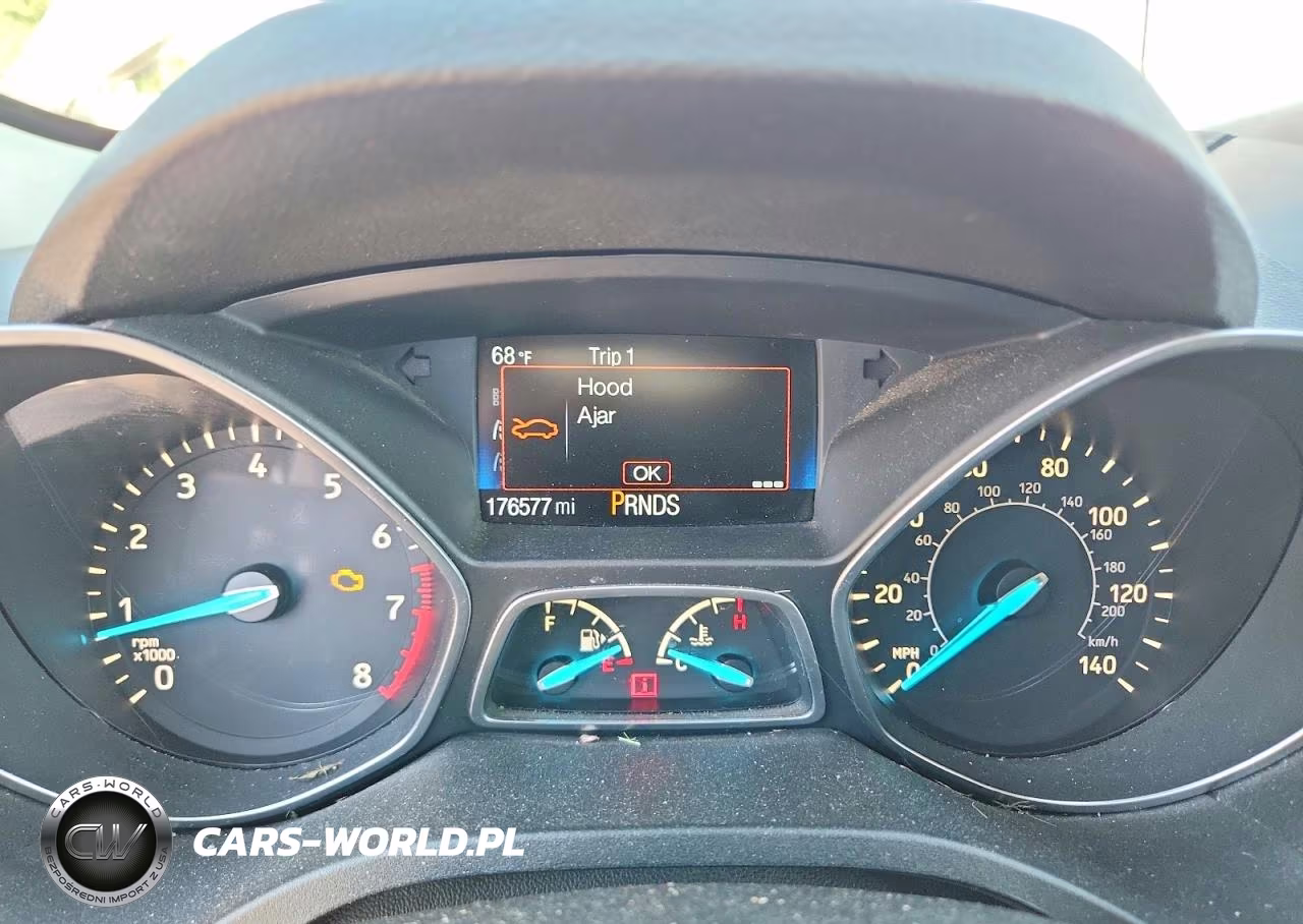 2017 Ford Escape Titanium VIN:1FMCU0JD3HUB00337 - 9