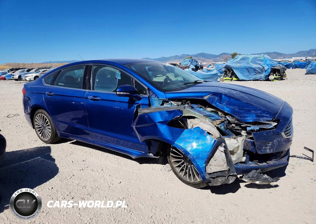 2017 Ford Fusion Titanium VIN:3FA6P0K93HR131717 - 4