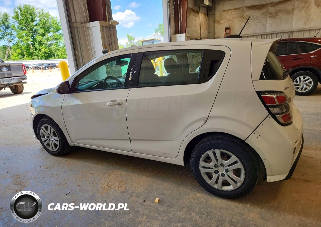 2018 Chevrolet Sonic VIN:1G1JG6SH7J4105627 - 2