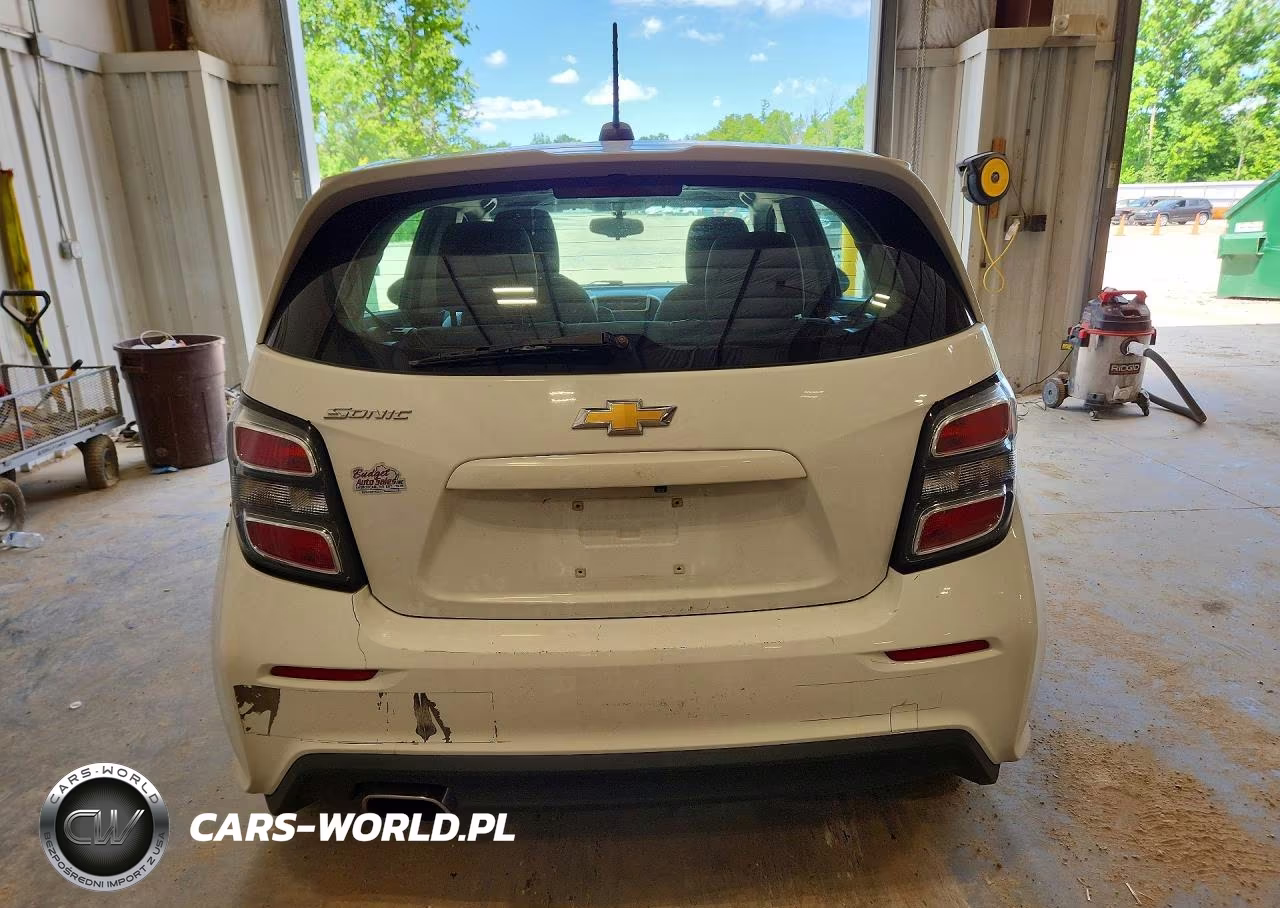 2018 Chevrolet Sonic VIN:1G1JG6SH7J4105627 - 6