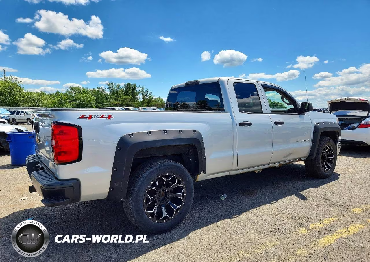 2015 Chevrolet Silverado K1500 VIN:1GCVKPEH3FZ265717 - 3
