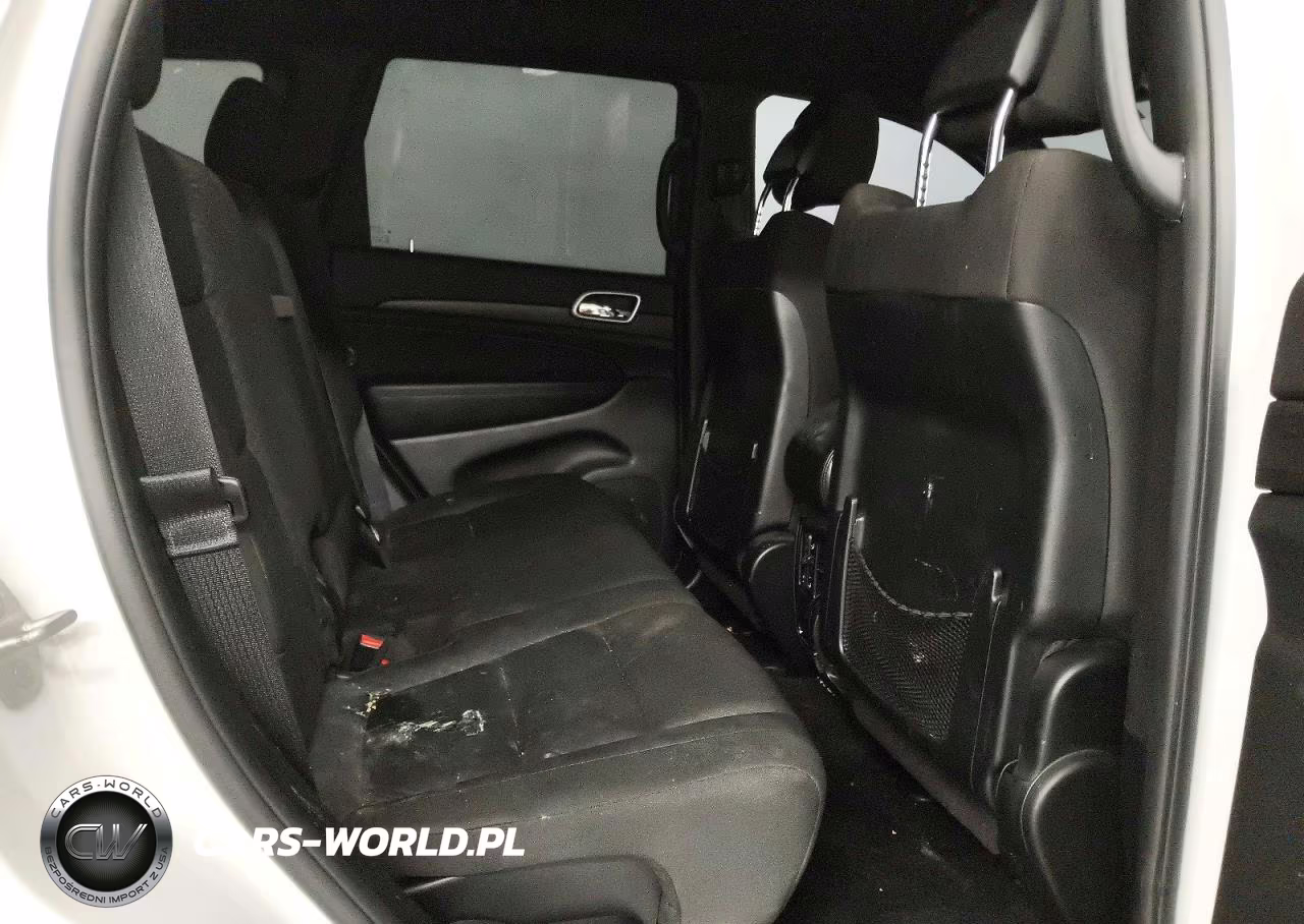 2018 Jeep Grand Cherokee Laredo VIN:1C4RJEAG2JC171250 - 11