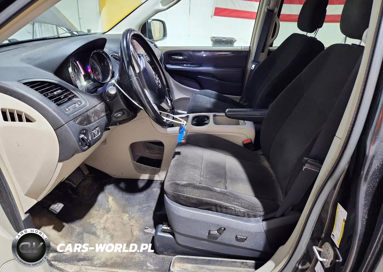2012 Dodge Grand Caravan Crew VIN:2C4RDGDG8CR179443 - 7