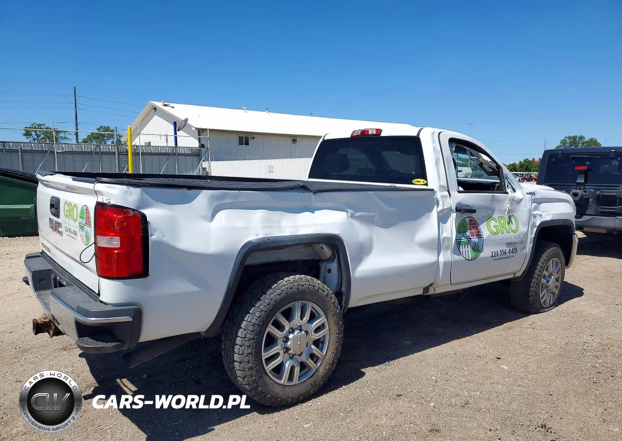 2017 GMC Sierra K2500 Heavy Duty VIN:1GT02REG3HZ236427 - 3