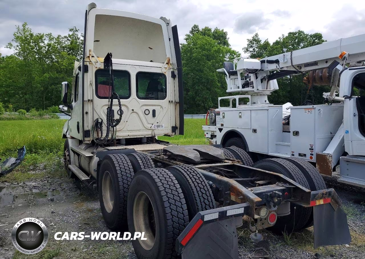2022 Freightliner Cascadia 126 Semi Truck VIN:3AKJHLDV4NSNK7255 - 3
