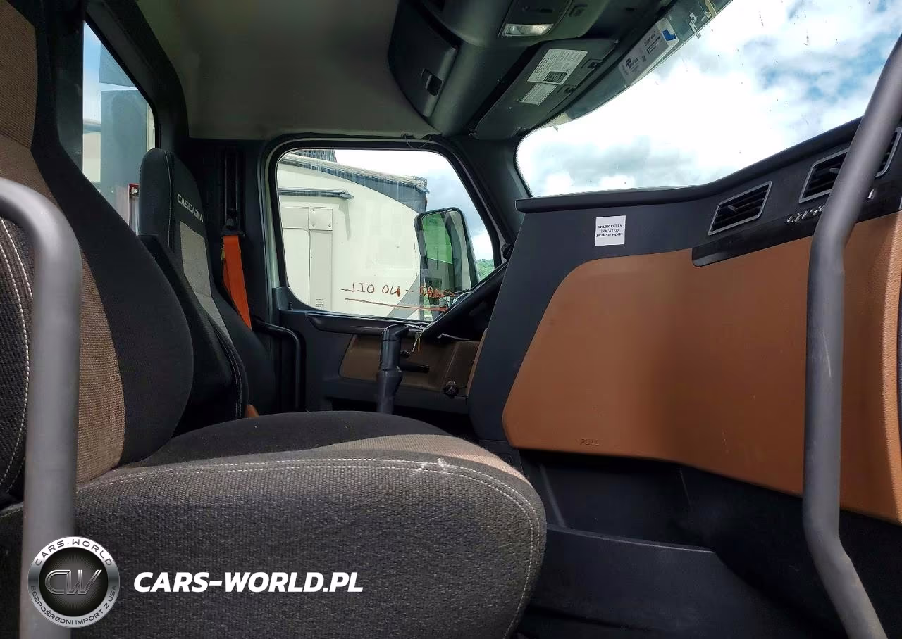 2022 Freightliner Cascadia 126 Semi Truck VIN:3AKJHLDV4NSNK7255 - 5