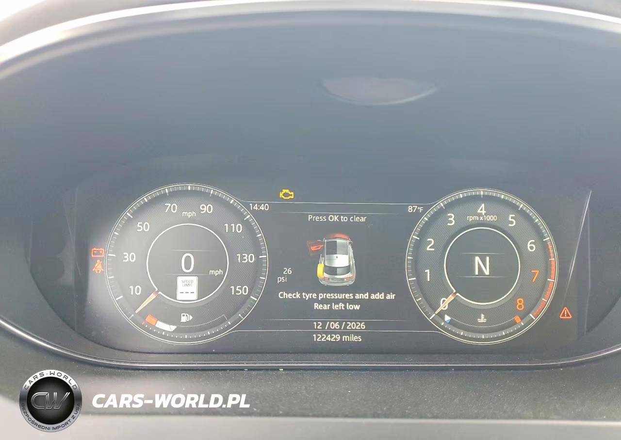 2019 Jaguar E-Pace S VIN:SADFJ2FX9K1Z62984 - 9