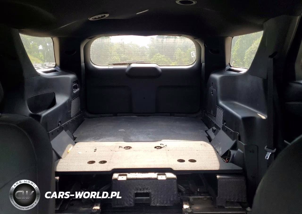 2022 Ford Explorer Police Interceptor VIN:1FM5K8AW6NNA11799 - 10