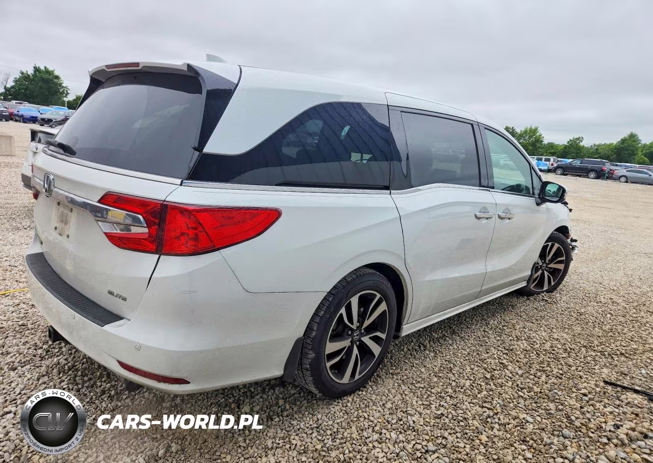 2020 Honda Odyssey Elite VIN:5FNRL6H98LB058206 - 3