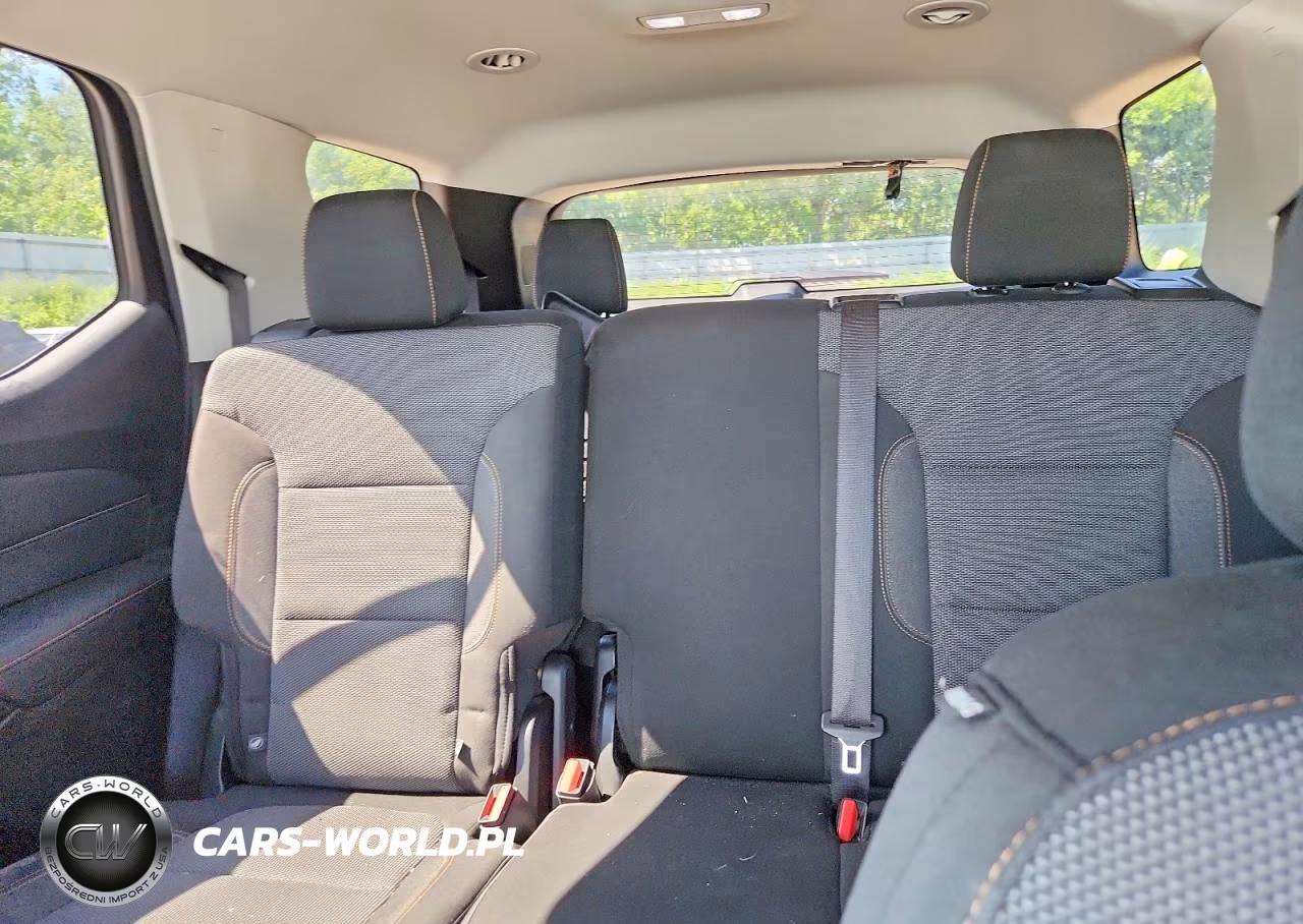 2021 Chevrolet Traverse Ls VIN:1GNERFKW2MJ146651 - 10