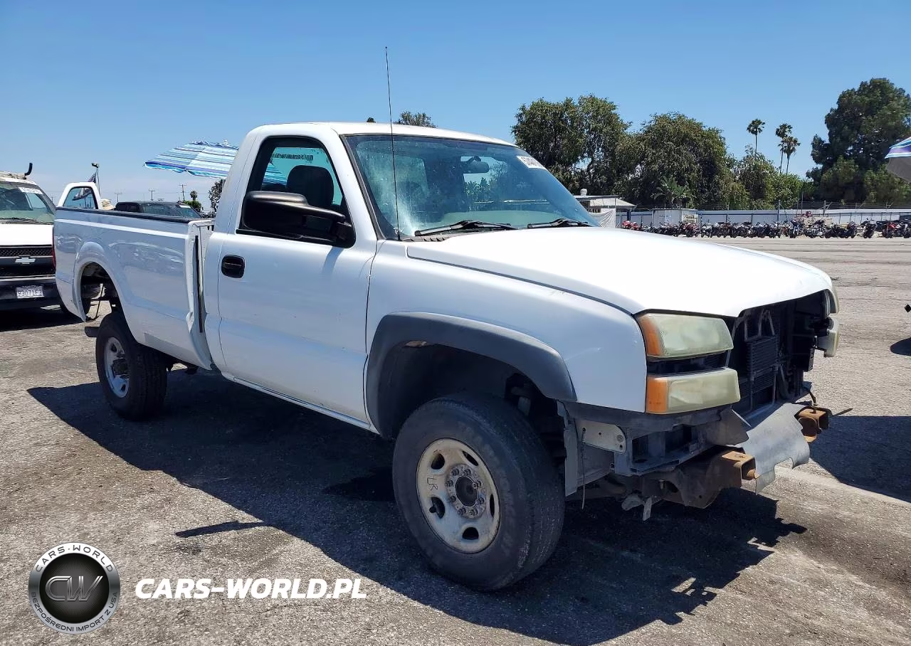 2004 Chevrolet Silverado C2500 Heavy Duty VIN:1GBHC24UX4E175162 - 4