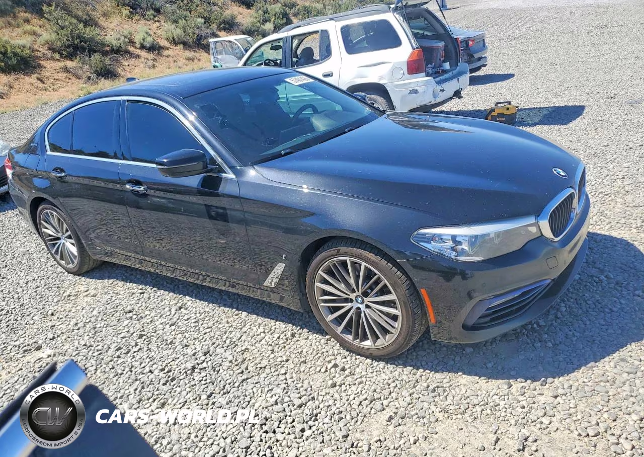 2018 BMW 530Xe VIN:WBAJB1C52JG624111 - 4