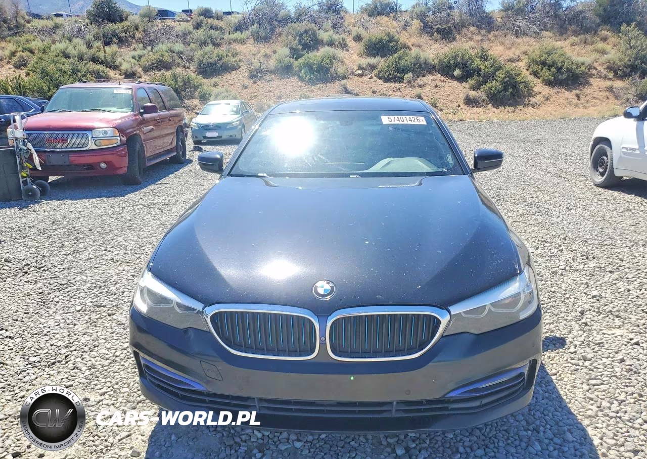 2018 BMW 530Xe VIN:WBAJB1C52JG624111 - 5