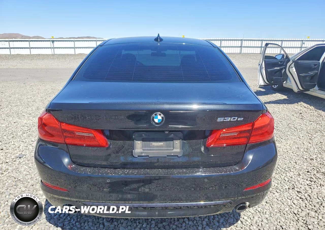 2018 BMW 530Xe VIN:WBAJB1C52JG624111 - 6