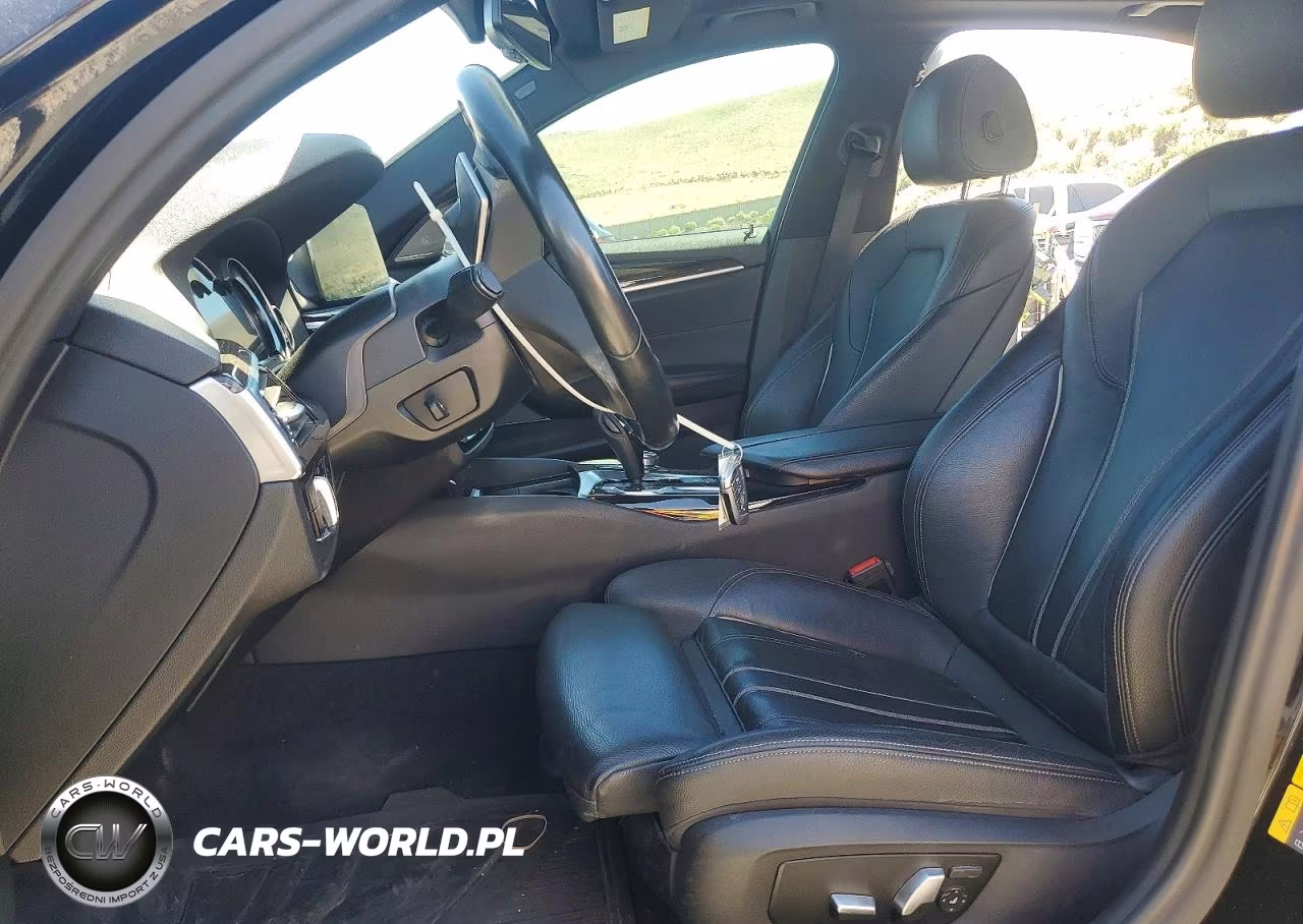 2018 BMW 530Xe VIN:WBAJB1C52JG624111 - 7