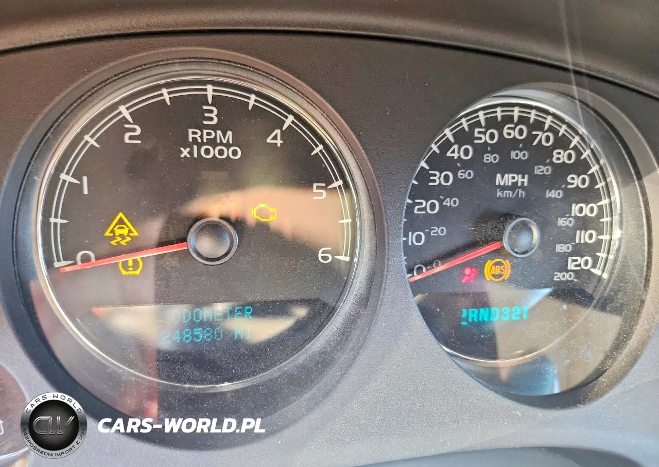 2007 GMC Yukon VIN:1GKFC13077R125882 - 9