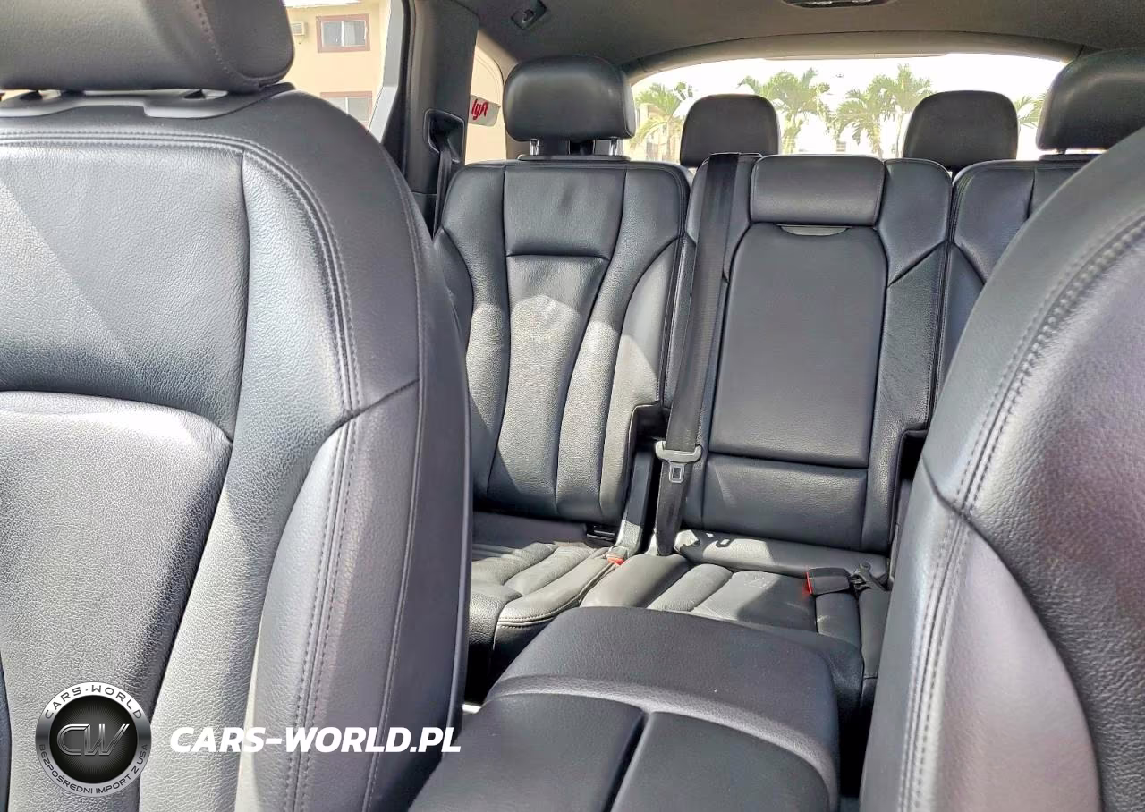 2019 Audi Q7 Premium VIN:WA1AAAF78KD001897 - 10