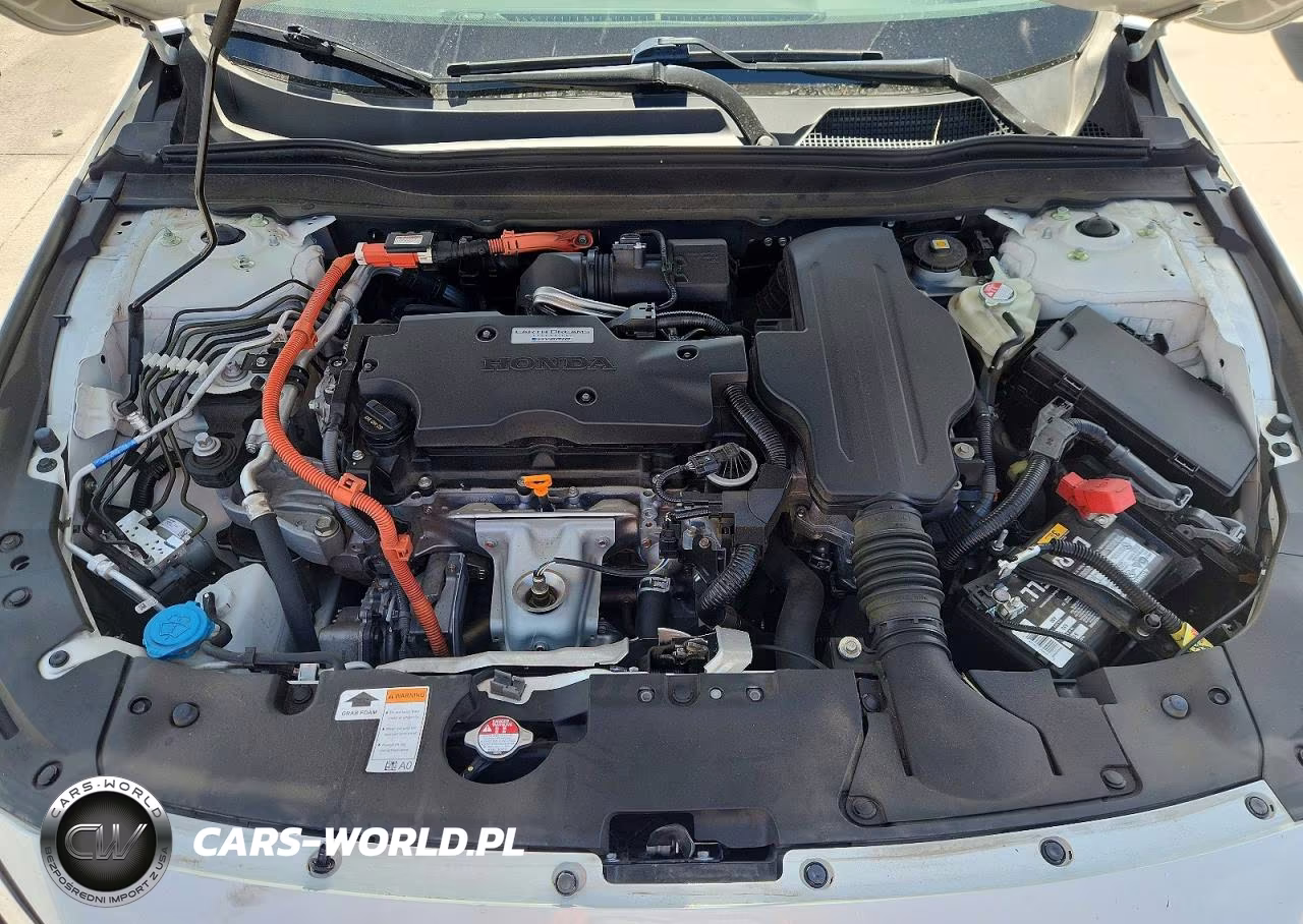 2018 Honda Accord VIN:1HGCV3F13JA000376 - 11