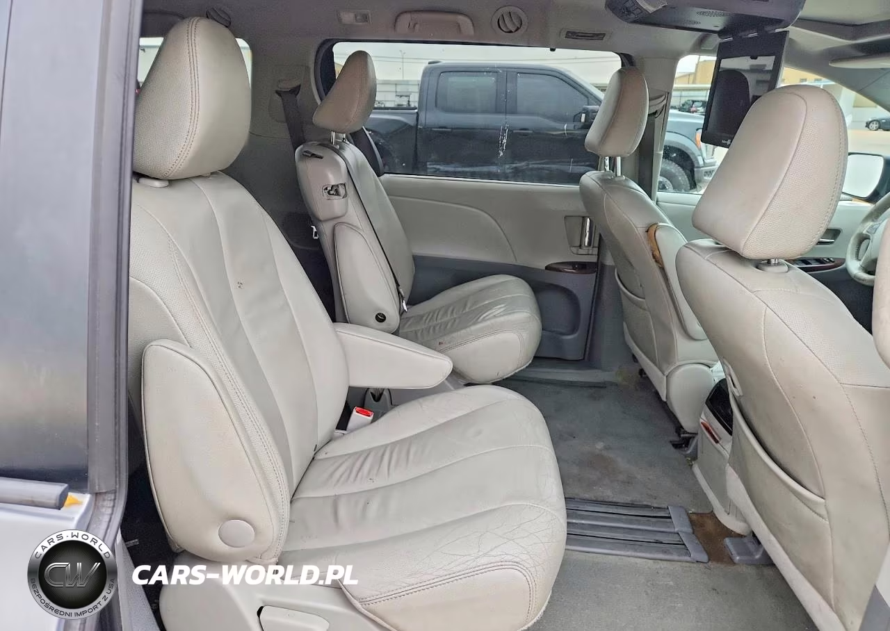 2012 Toyota Sienna VIN:5TDYK3DC1CS276921 - 11