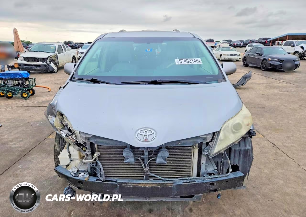 2012 Toyota Sienna VIN:5TDYK3DC1CS276921 - 5